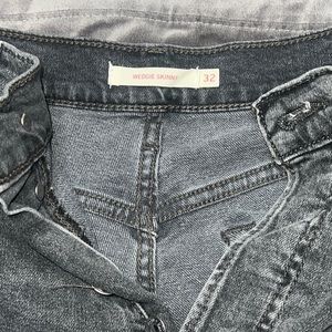 Levi’s wedgie skinny 32